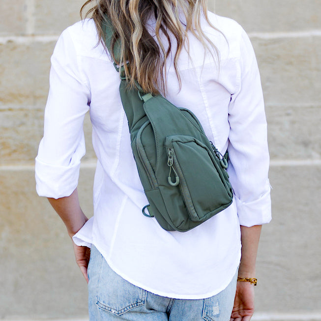 Pippa vendbar slingbag i nylon